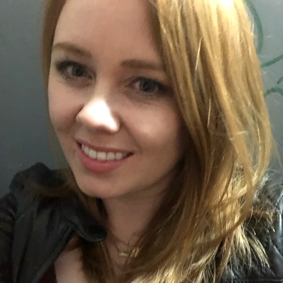 Meet your Posher, Emily - Picture 1 of 1